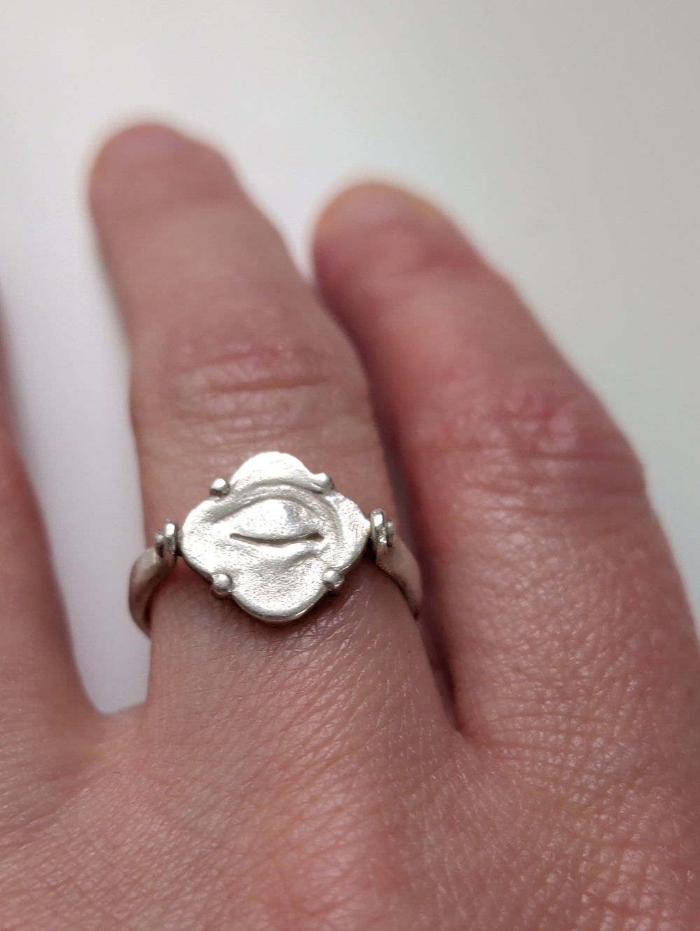 To See And Not See Silver Ring - Picture 2 of 7
